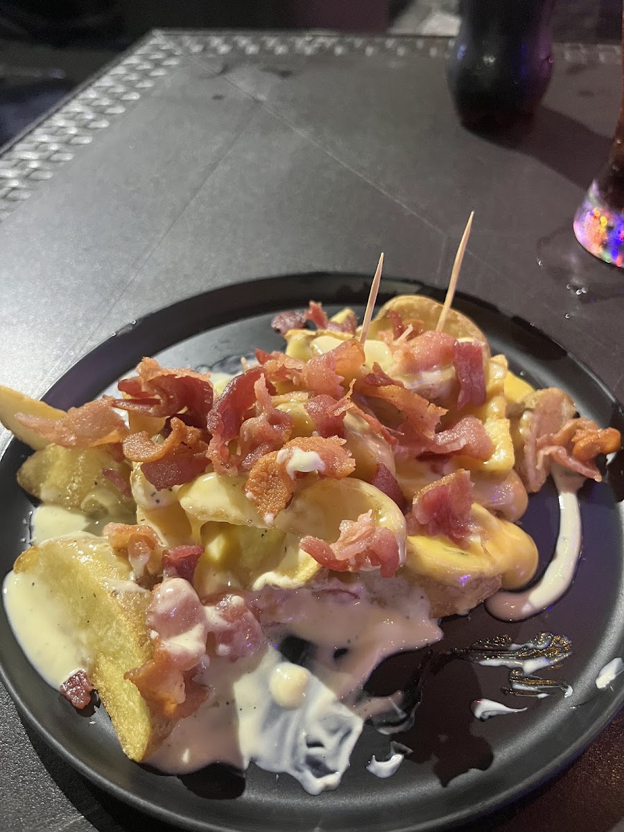 Interstate 80S Food & Drinks-3