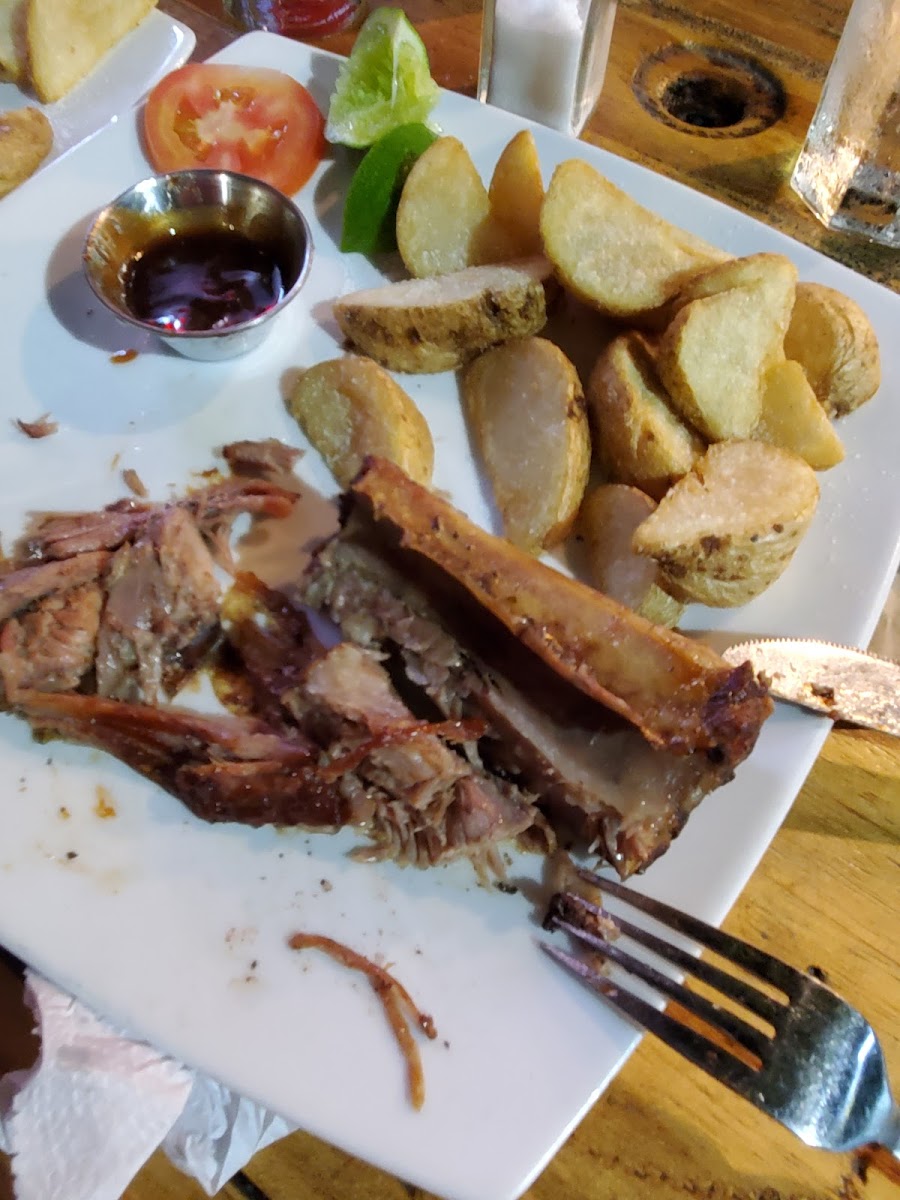 Interstate 80S Food & Drinks-9